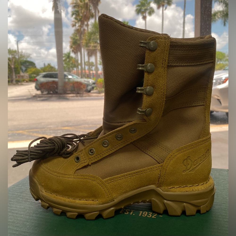 Danner 51513 Rivot TFX 8” Tan Tactical Boots High-Top Durable